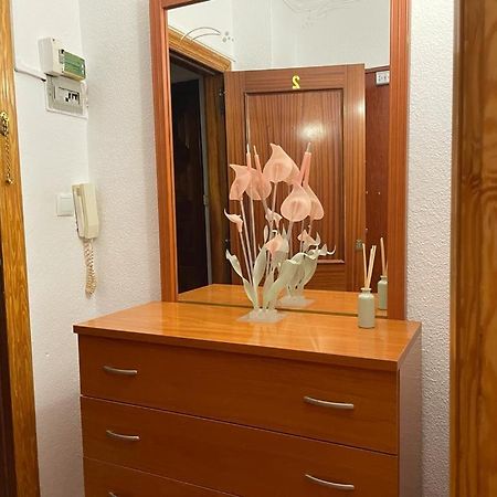 Apartamento De 1 Dormitorio En Buena Ubicacion Appartement Albacete Buitenkant foto