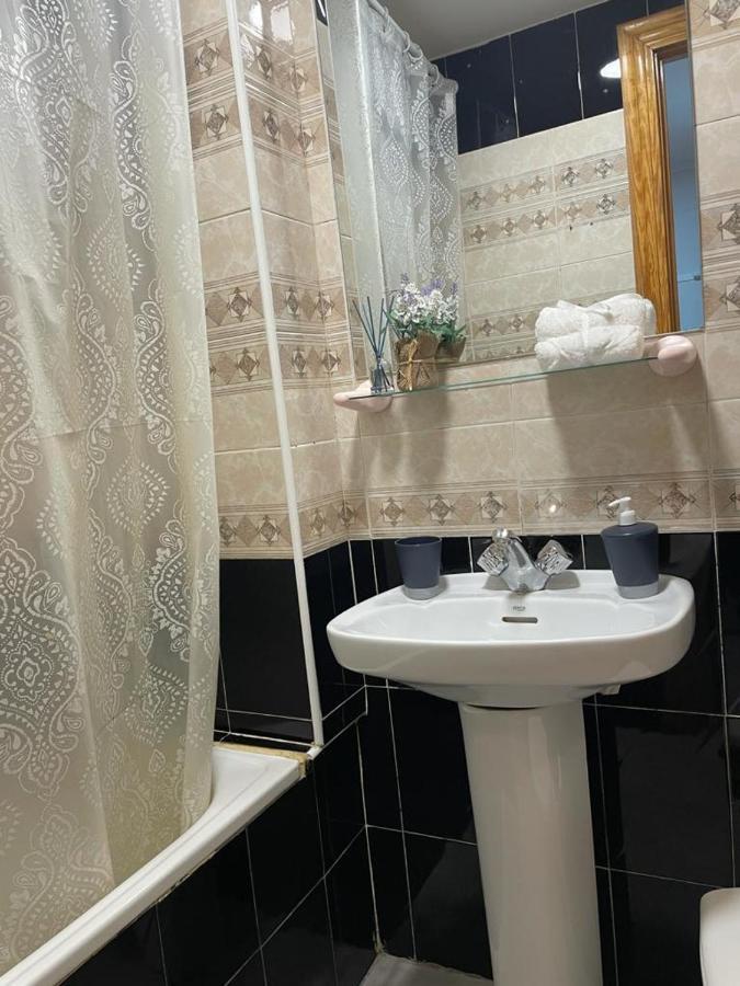 Apartamento De 1 Dormitorio En Buena Ubicacion Appartement Albacete Buitenkant foto